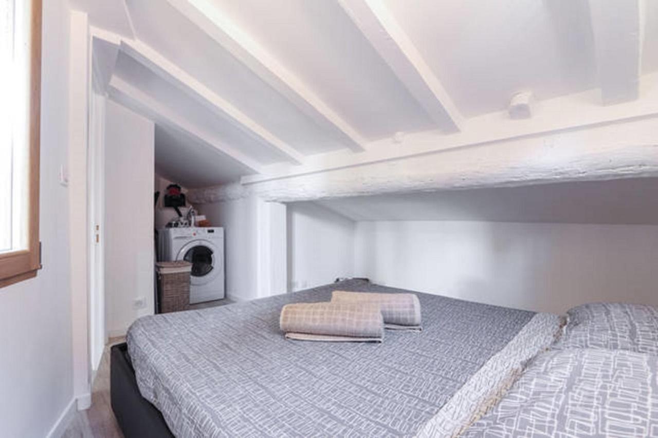 Апартаменты Gilly 4 - Exceptional 2Beds, Sea View, Modern,A/C, Old Town Ницца Экстерьер фото