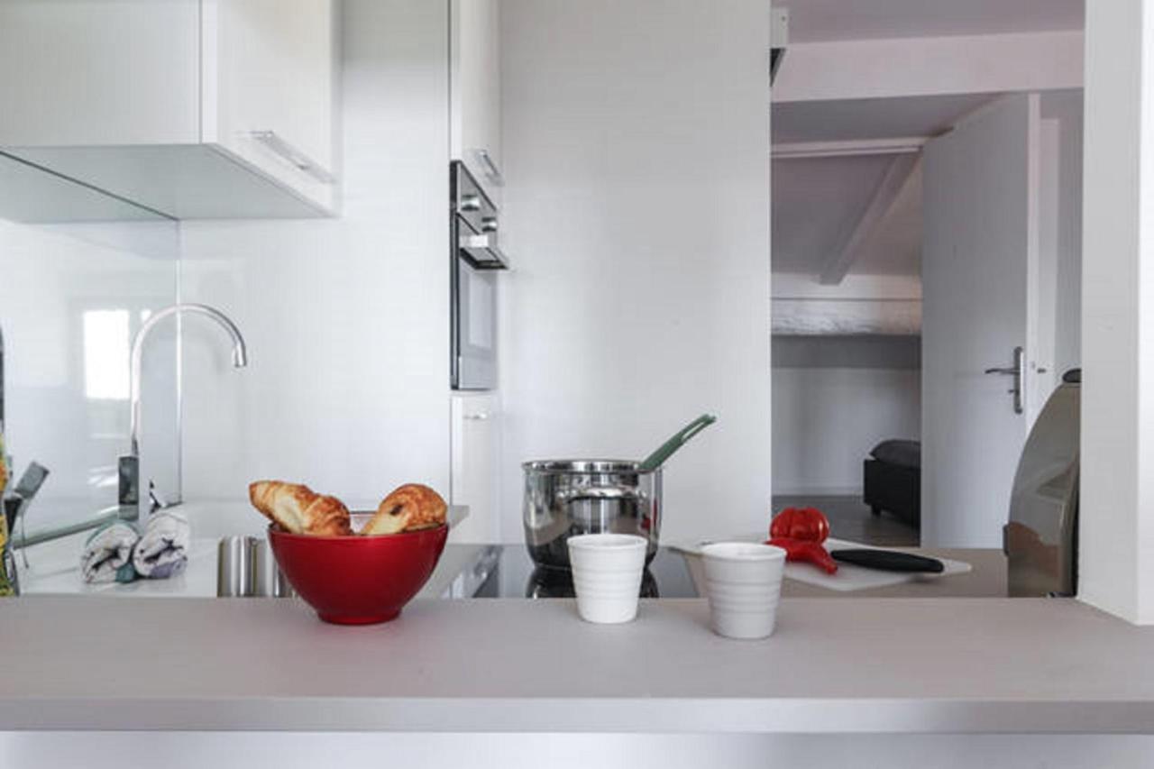 Апартаменты Gilly 4 - Exceptional 2Beds, Sea View, Modern,A/C, Old Town Ницца Экстерьер фото